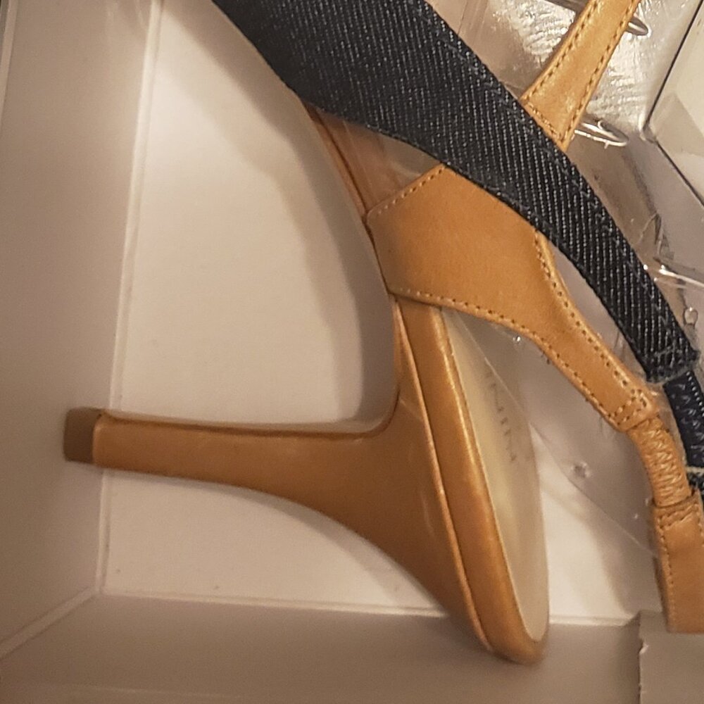 Nine West - Picture 3 of 6